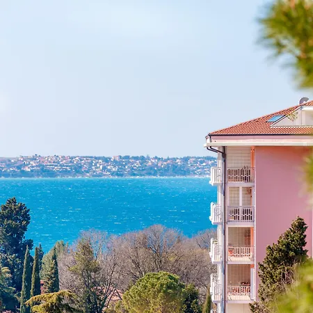 Otel Mirna - Terme & Wellness Lifeclass 4*